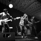 Anoche Vi Llover - List pictures