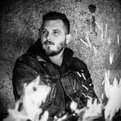 Dustin Kensrue - List pictures