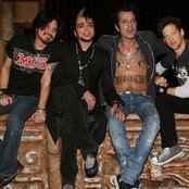 Rock Star Supernova - List pictures