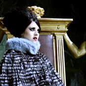 Clare Maguire - List pictures