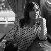 Natalie Imbruglia - List pictures