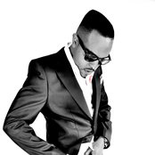 Verse Simmonds - List pictures