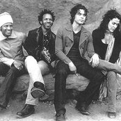 Doyle Bramhall Ii & Smokestack - List pictures