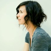 Joy Williams - List pictures