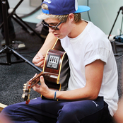 Niall Horan - List pictures