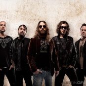 Royal Bliss - List pictures