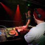 Mako - List pictures