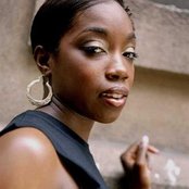 Estelle - List pictures