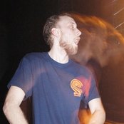 Earthling - List pictures