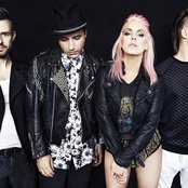 Five Knives - List pictures