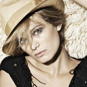 Sara Paxton - List pictures