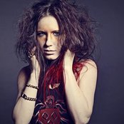 Kat Robichaud - List pictures