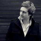 Nick Howard - List pictures