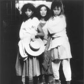 Pointer Sisters - List pictures