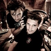 2cellos (sulic & Hauser) - List pictures