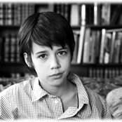 Uriah Shelton - List pictures