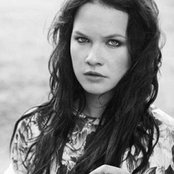 Lauren Pritchard - List pictures