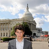 Nicholas Jonas - List pictures