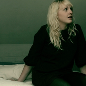Laura Marling - List pictures