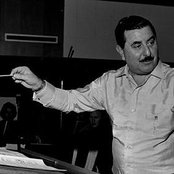 Vic Lewis - List pictures