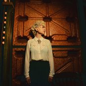 Cariad Harmon - List pictures