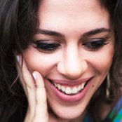 Luisa Maita - List pictures