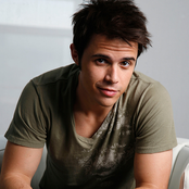 Kris Allen - List pictures