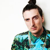 The Child Of Lov - List pictures