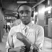 Laura Mvula - List pictures