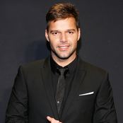 Ricky Martin - List pictures