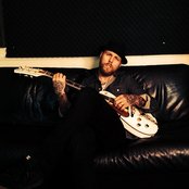 Redlight King - List pictures