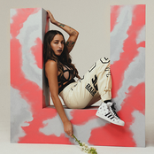 Delilah - List pictures