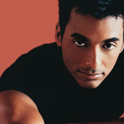 John Secada - List pictures