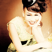 Rebecca Ferguson - List pictures