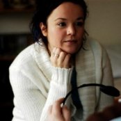 Allison Crowe - List pictures