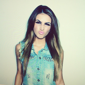 Vanessa Elisha - List pictures