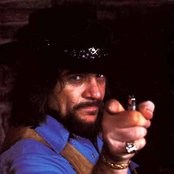 Waylon Jennings - List pictures