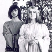 Sally Oldfield - List pictures