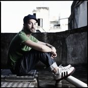 Lucas Santtana - List pictures