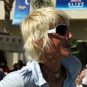 Sarah Bettens - List pictures