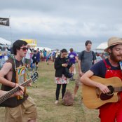 Jonah Tolchin - List pictures