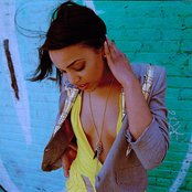 Alice Smith - List pictures