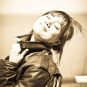 Dia Frampton - List pictures