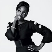 Estelle - List pictures