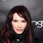 Emii - List pictures