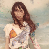 Rie Fu - List pictures