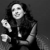 Vanessa Perez - List pictures