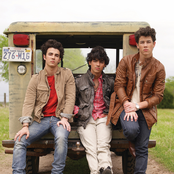 Jonas Brothers - List pictures