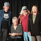 Crosby Stills Nash & Young - List pictures