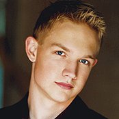 Blaine Larsen - List pictures